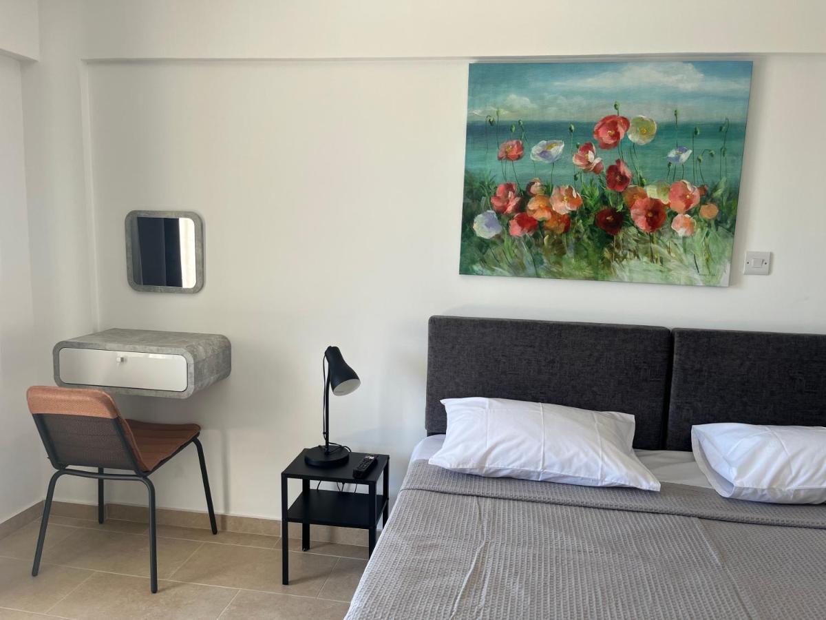 Papho'S Mare Apts Paphos Extérieur photo